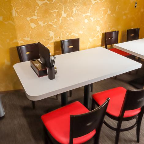 宴会のご利用が可能で、友人や同僚との楽しいひとときを過ごせます。最大20名様までの貸切も承っており、プライベートな空間でゆったりとお楽しみいただけます。美味しい料理と共に、お酒を心ゆくまで堪能できる贅沢な時間をお過ごしください。特別な集まりやパーティーにぜひ!