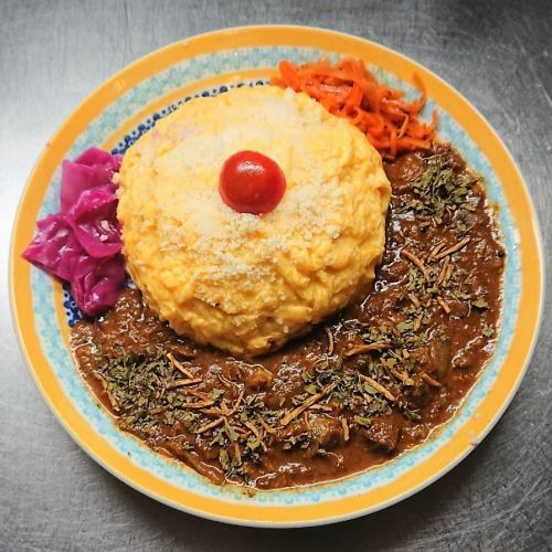 Sheep omelet rice cheese curry (comes with salad, almond tofu, and soup)