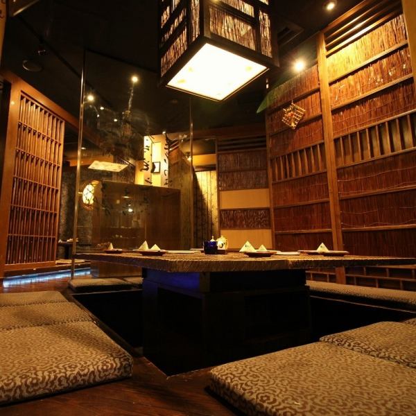 The interior with the warmth of wood is a relaxing Japanese space.A cozy shop where you can feel the warmth and feel relieved!