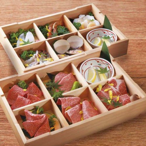 와규 5종 모듬과 해물 5종 모듬 2단 상자