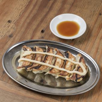 ●チーズ餃子(3ケ)/(6ケ)