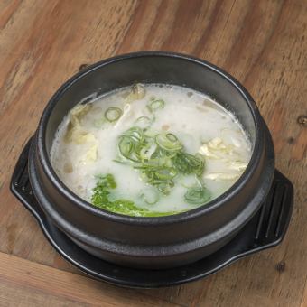 白湯餃子スープ