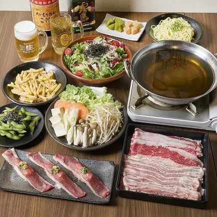 【平日3小時】暢飲生啤酒×7道菜（含肉類壽司）「豐盛肉食宴套餐」*週五、週六及假日前一天為2小時，週末加收550日元