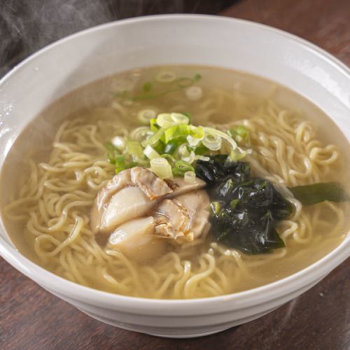 北海道の海の幸の旨味が押し寄せる、絶品ラーメン♪