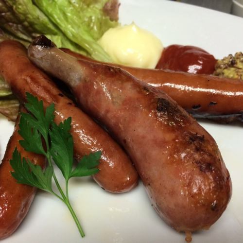 ・ 4 kinds of sausages
