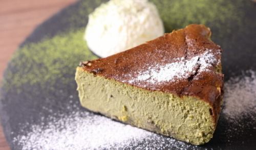 抹茶バスク風チーズケーキ