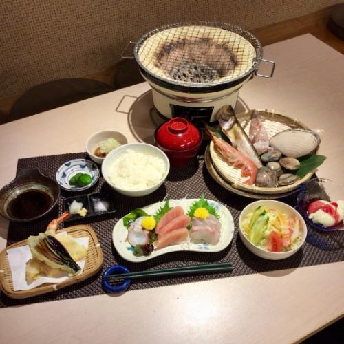【Meal only】 Satisfaction course for enjoying fresh sashimi and tempura stocked in the market 2980 yen ♪