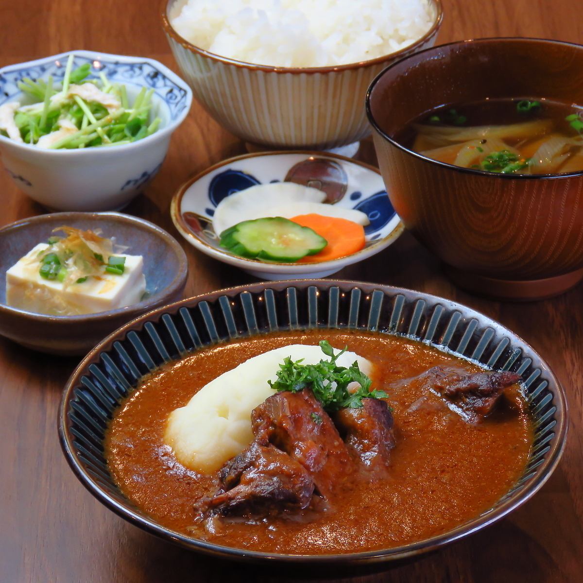 落ち着いた空間で絶品ランチを♪