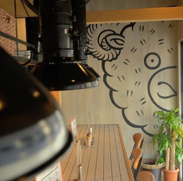 店内でゆっくりお過ごしください。