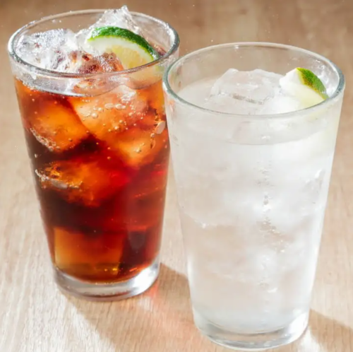 ラム肉とラム酒のカクテル