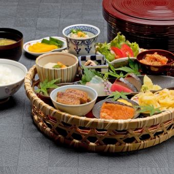 【土日祝昼限定】彩花籠和膳