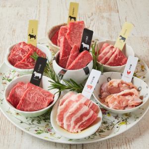 熟成和牛5種と大山鶏・氷温熟成豚姫ロースの7種盛合わせ