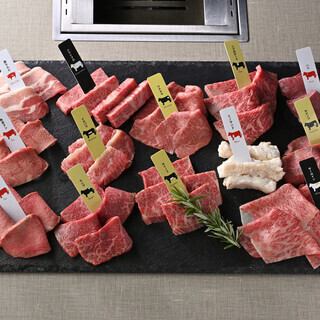 【カジュアルコース】肉12種盛り合わせやサーロインキンパ付き全7皿＋飲み放題 8,250円