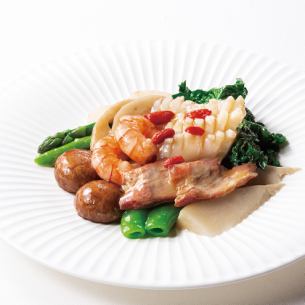 Happosai/selected seasonal vegetables stir-fried over high heat each