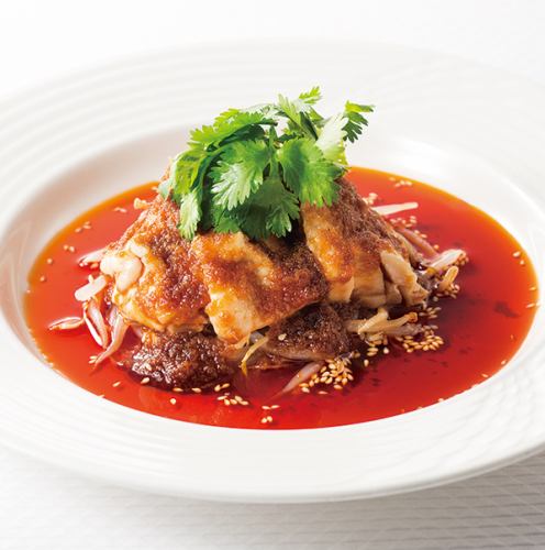 White steamed young chicken "secret" red sauce sauce / Guangzhou soy sauce each