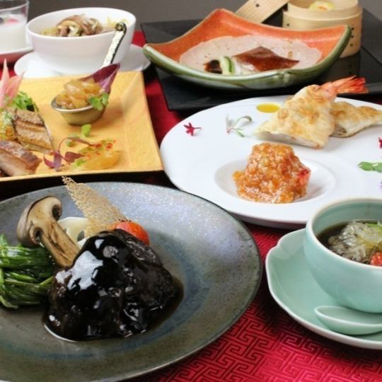 ◆聚餐的终极版！ ◆7种豪华菜肴均包含2小时无限畅饮，充分发挥了食材的特性。