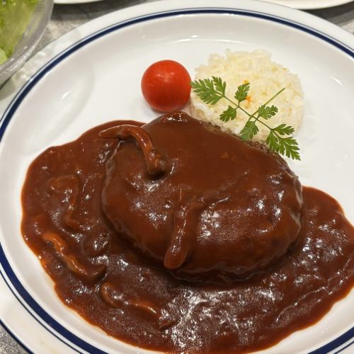 洋食屋さんのハンバーグ　バターライス添え (ランチセット）
