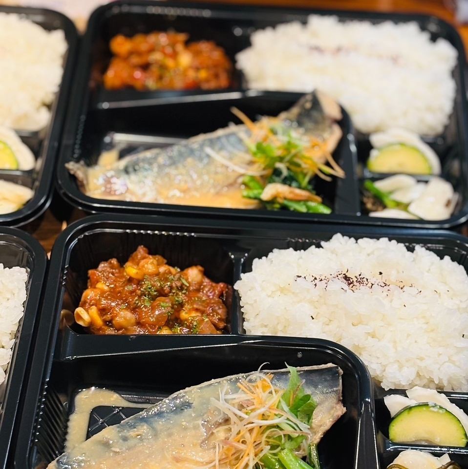 旬の魚とお肉や野菜を使った料理を楽しめます！