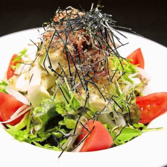 Japanese-style salad made with Wadajima crispy jaco and handmade tofu