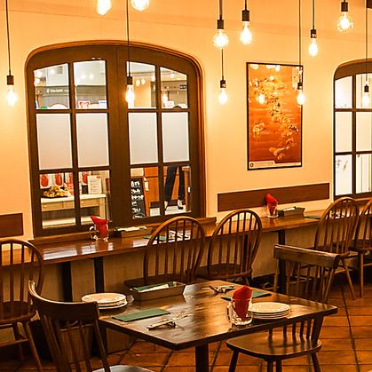 静かでゆったり、会話が楽しめる店