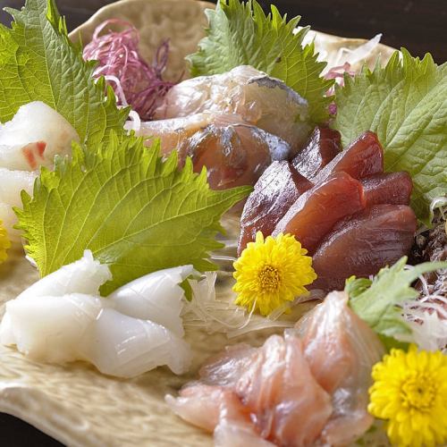 Fresh fish with sashimi!