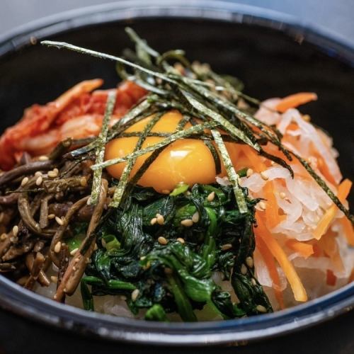 돌솥 비빔밥