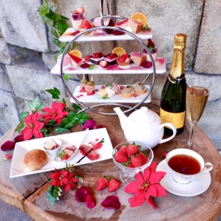 90 minutes of all-you-can-drink including sparkling wine "Strawberry Afternoon Tea" 5,000 yen (tax included)