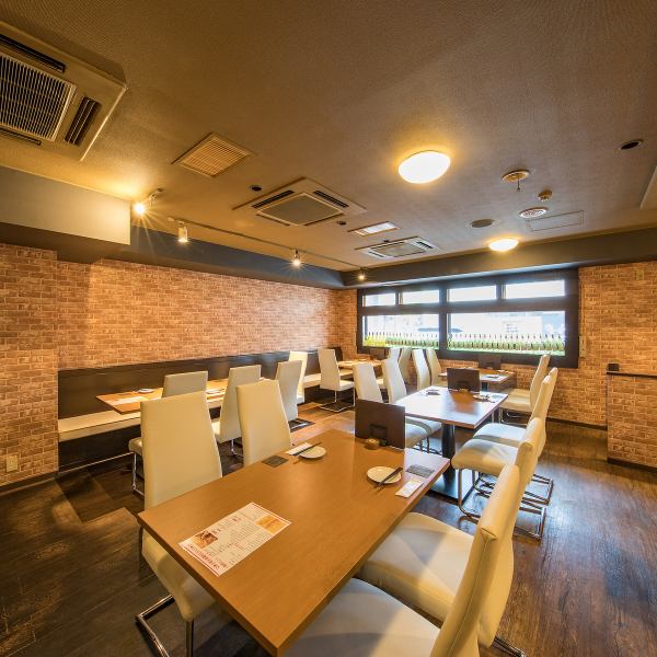 【新所沢駅から徒歩5分！広々使える店内が魅力】ご着席で32名までのご宴会・パーティーが可能です！貸切でのご利用も絶賛受付中です！20名様～貸切ご対応いたします。プランやご人数様などお気軽にお電話でご相談ください♪