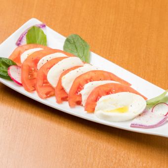 トマトとモッツァレラのカプレーゼ