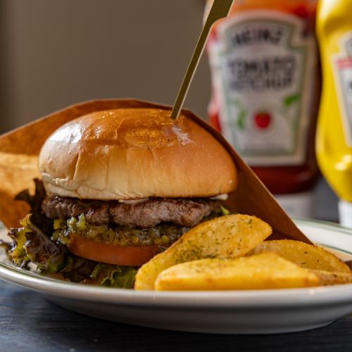 【肉感凝縮】ハンバーガー◆お肉の旨みをしっかりと味わえます