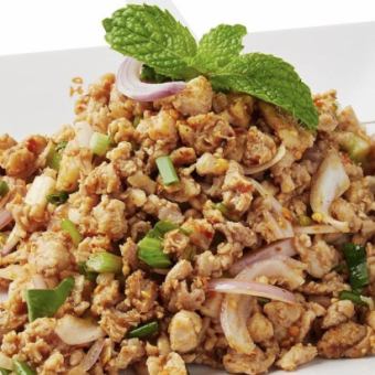 豚ひき肉のサラダ