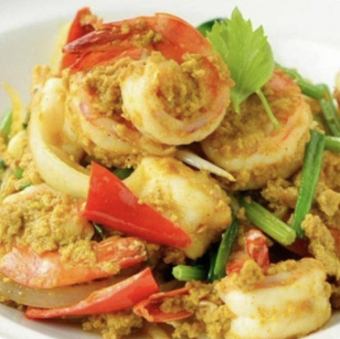 エビのカレー粉炒め