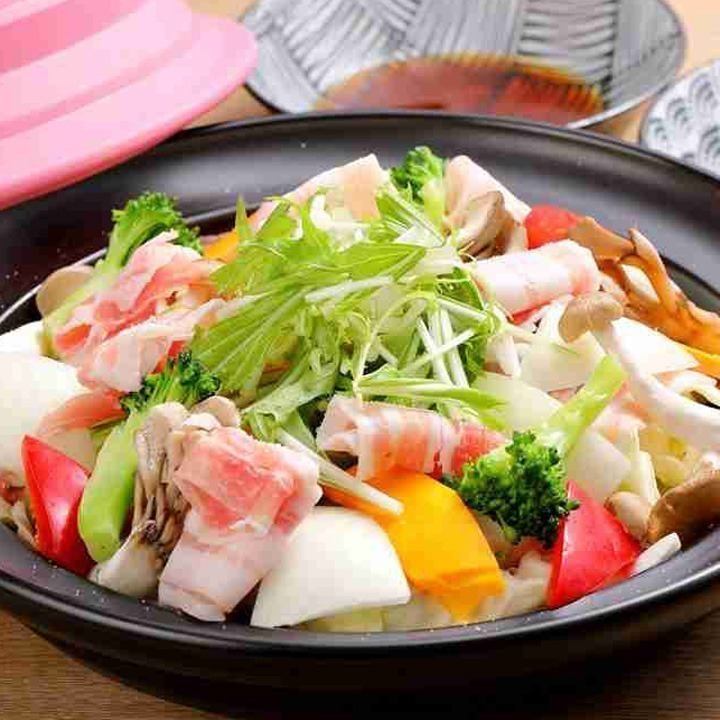 享用使用北海道食材精心挑选的套餐的宴会。
