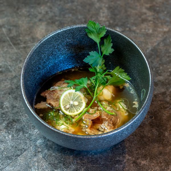 【◇透き通る旨み◇塩牛すじ煮込み】