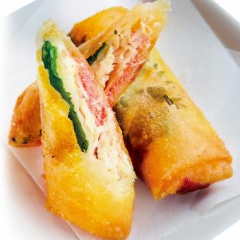 とり明太チーズ春巻き