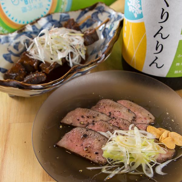 呑み処たろやんの名物！！「牛たん どて焼き」・「牛たん 燻製」