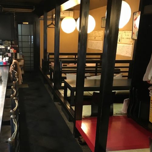 <p>【大人数・貸切宴会　最大36名様】貸切も大歓迎★お気軽にお問い合わせください！落ち着いた雰囲気の店内でごゆっくり宴会をお楽しみください♪</p>