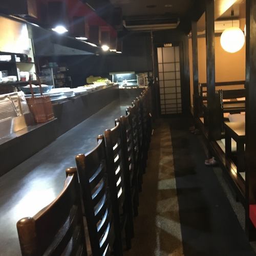 【カウンター席】おひとりさま大歓迎♪お二人でのデートでもお使いいただけます★