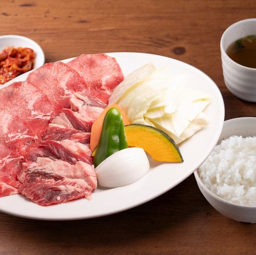 【旨味溢れる】牛タン＆カルビ焼肉定食◆ご飯とスープ付
