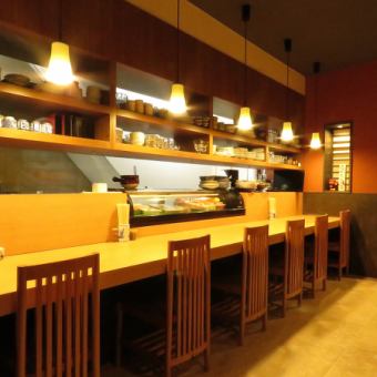 We prepare counter seats that can be used casually on the way home from work or going out.Since the distance to the staff is short, please listen to the specialty of cooking and enjoy casual conversation.