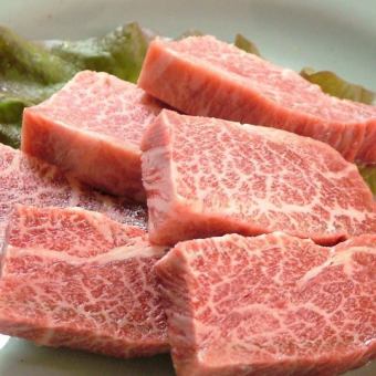 120 minutes [All-you-can-drink] Made with luxurious Kuroge Wagyu beef! [9 dishes in total] [Meat enjoyment course 7,000 yen (tax included)]