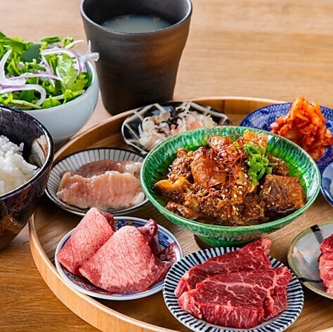 熟練の目利きが厳選ホルモンや上質なお肉をベストな状態で♪