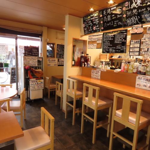 フラッと立ち寄れるお店♪