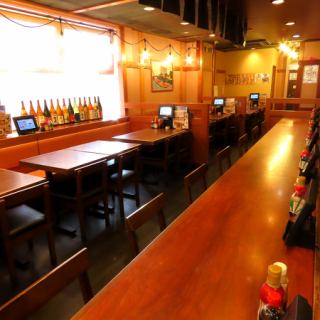 和情緒溢れる落ち着いた店内。いつ来てもほっとする、そんな寛ぎ空間でお待ちしております!