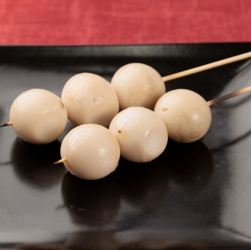 コクうま白どんぐり串（1本）