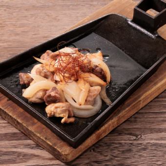 奥州美鶏の旨辛醤鉄板焼き