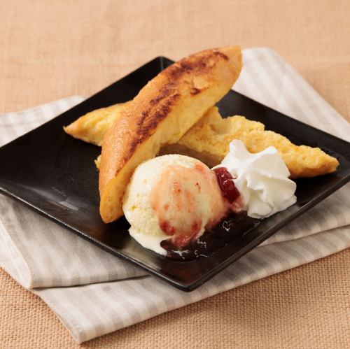 自家製フレンチトーストバニラアイス添え