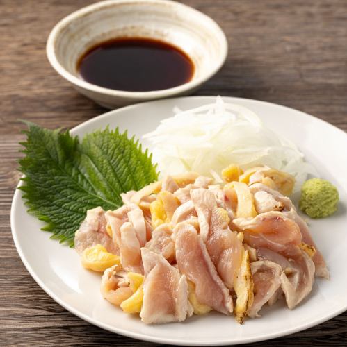 親鶏むね肉の炙り刺し ～わさび醤油で～
