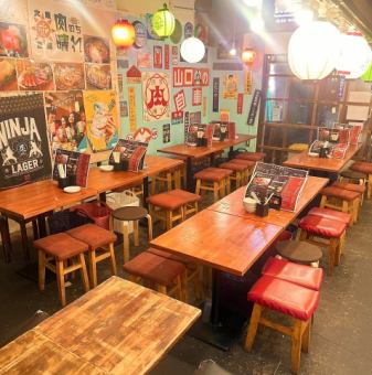 【ご人数に合わせてお席ご用意できます◎】2名様～50名様までお席のご用意ができます◎人数に合わせて配席させて頂きます。お隣のお席同士で団体様お食事をお楽しみ頂けます♪