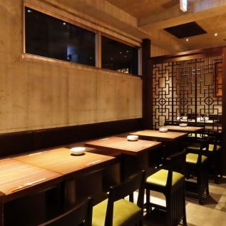 [Table/2-4 people] A spacious table seating area where you can place food and drinks side by side.Highly recommended for family meals too.